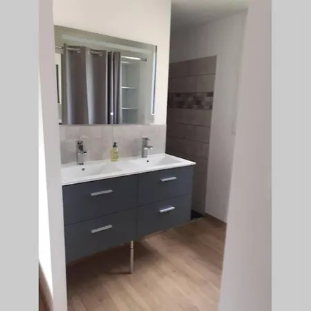 Hébergement de vacances Le 18 Avenue Du Côteau 2/3 Personnes Confort Charmes (Vosges)